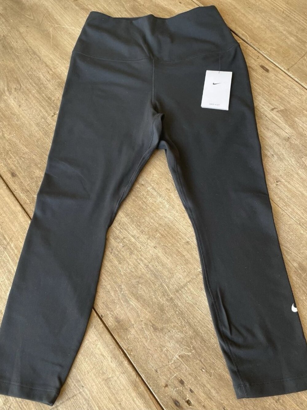Brand New Nike Black One Tight Fit, High Rise, Crop Length Training Pants Sz Med